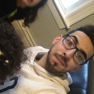 Meet your Posher, Hamza